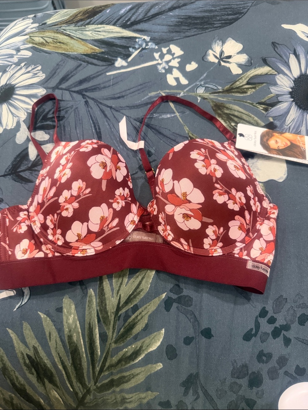 NWT! Daisy Fuentes Smooth Printed Keyhole Push Up Bra - 38C